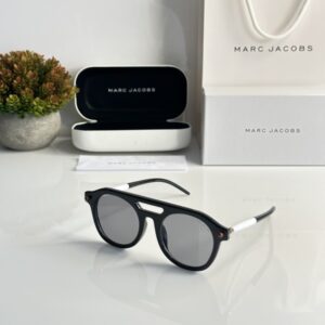 Marc Jacobs 8831 Black White