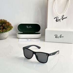 Rayban 650 Black