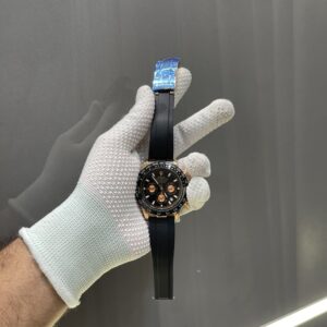 ROLEX DAYTONA OYSTER PREMIUM WATCH