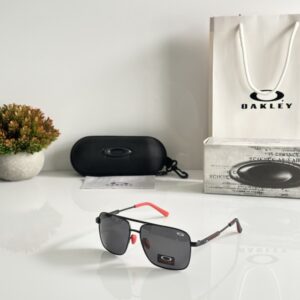Oakley 8922 Black