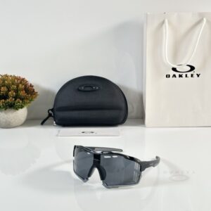 Oakley 8241 Black