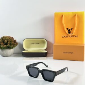 Louis Vuitton 8263 Black