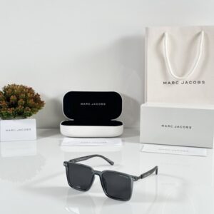 Marc Jacobs 300 Grey