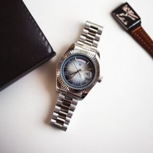 Rolex oyster perpetual Day Date 40 Battery