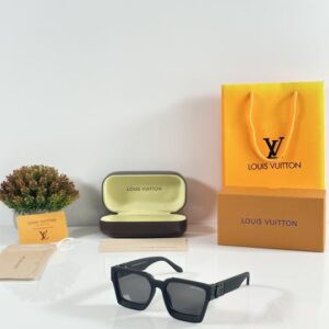 Louis Vuitton 96006 Mate Black