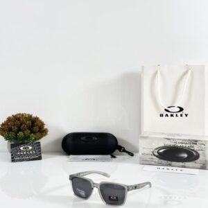 Oakley 3384 Grey