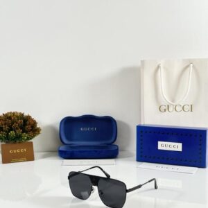 Gucci 0318 Black