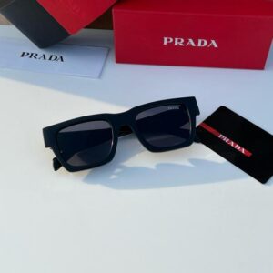 prada 11 black