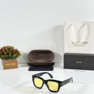 Tomford 184 Black Yellow