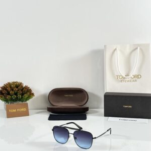 Tomford 559 Black Blue